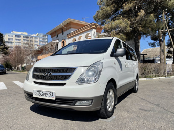 Hyundai H-1
